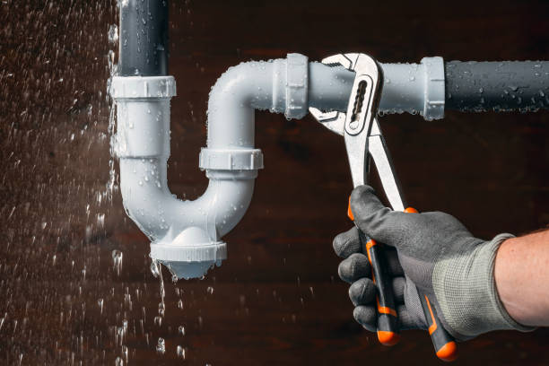 Professional Sewer Line Repair technician working in Black Diamond, FL